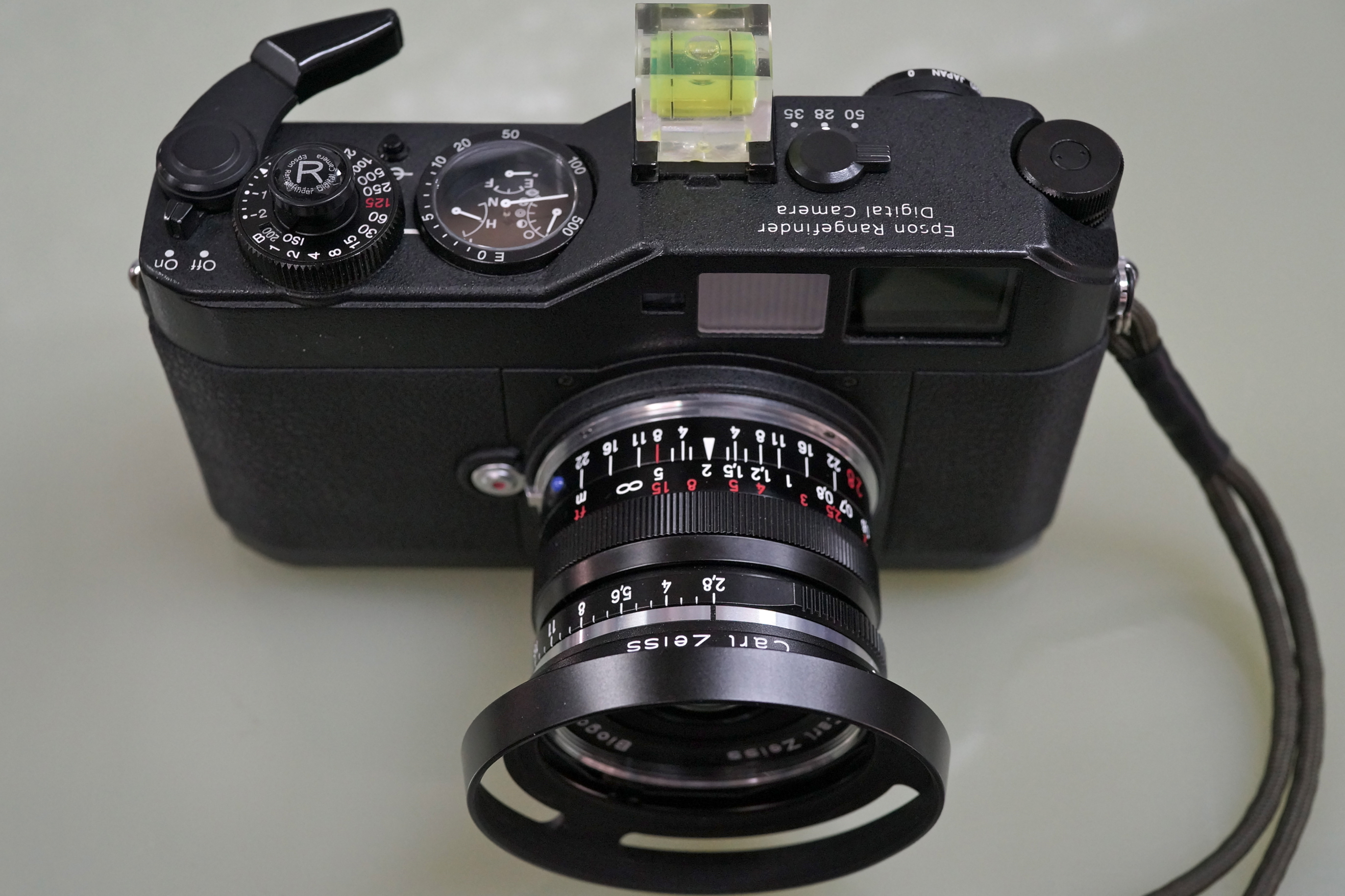 レンジファインダーカメラ ブラック Konica HEXAR RF ストロボ レンズキット CA01-A8648-2F4 | コニカ