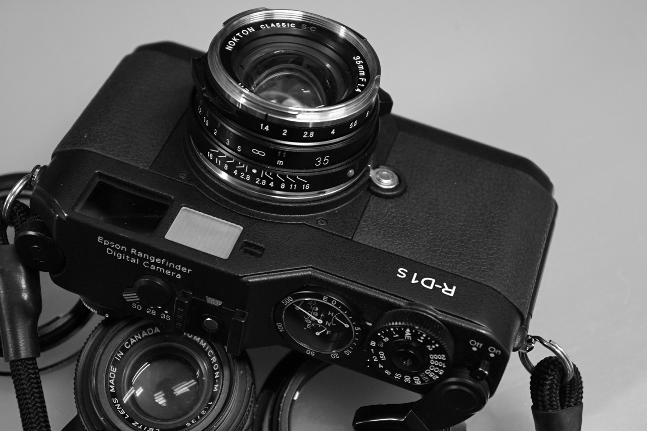 VOIGTLANDER NOKTON CLASSIC S.C 35mm F1.4 + R-D1s: 少年☆レンズ