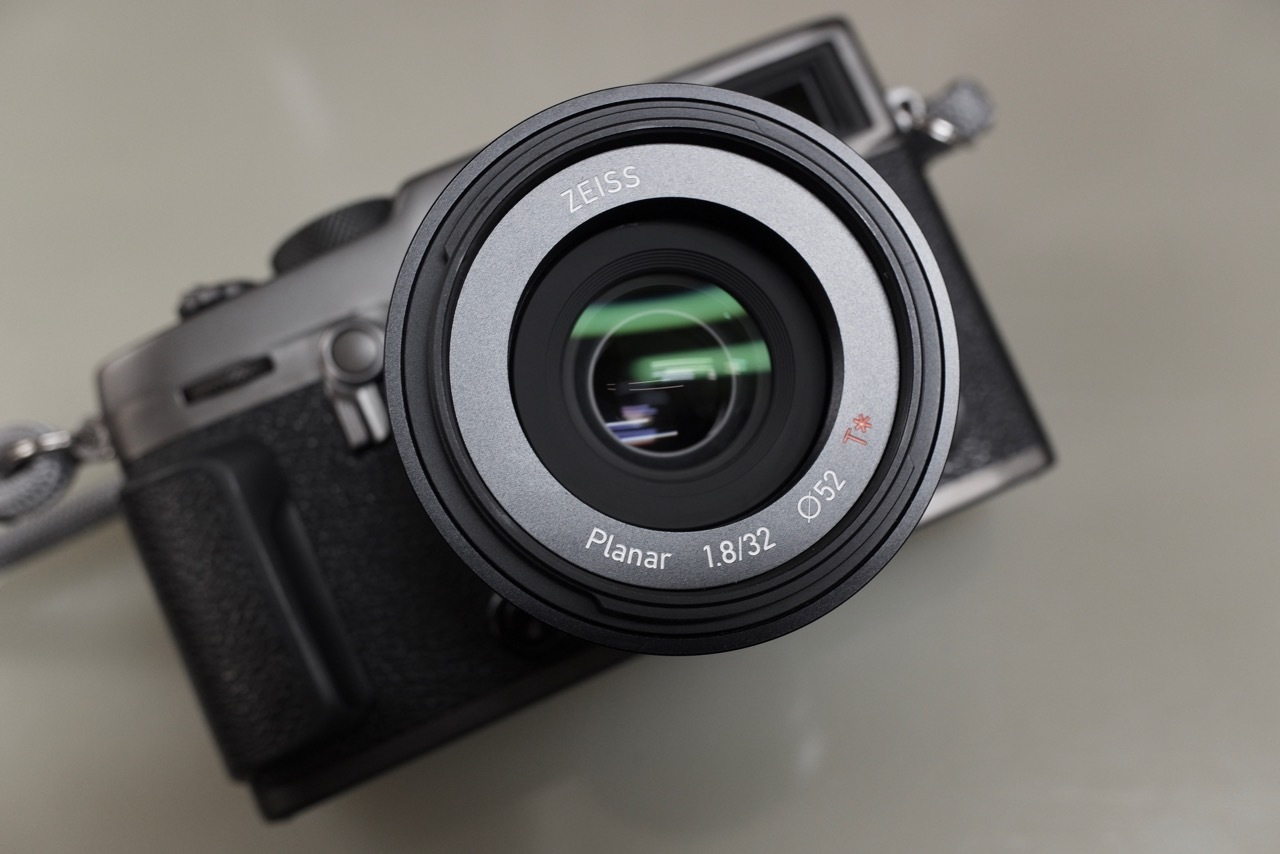 ZEISS Touit 1.8/32 レンズ　planar ZEISS トゥイット オートフォーカス APS-C レンズ（Sonyおよび富士